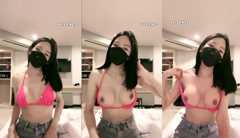 คลิปหลุดไลฟ์สดสาวนมโต เปิดเสื้อในโชว์เต้าเค้นมโชว์เสียวๆ 18+